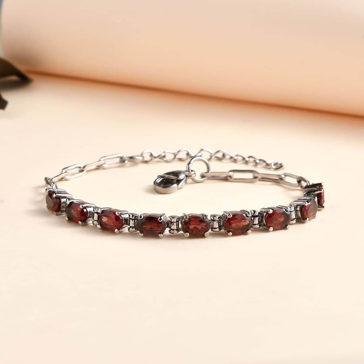 Mozambique Garnet Paper Clip Chain Bracelet in Platinum Bond and Stainless Steel (6.50 In) 5.25 ctw image number 1