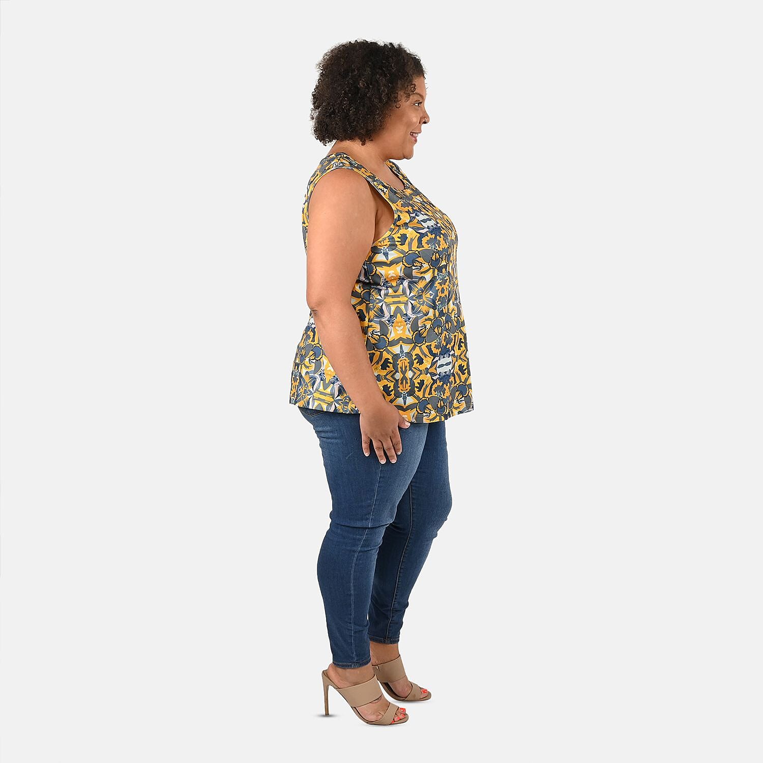 Tamsy Gray and Yellow Floral Print Basic Scoop Neck Knit Tank 1X