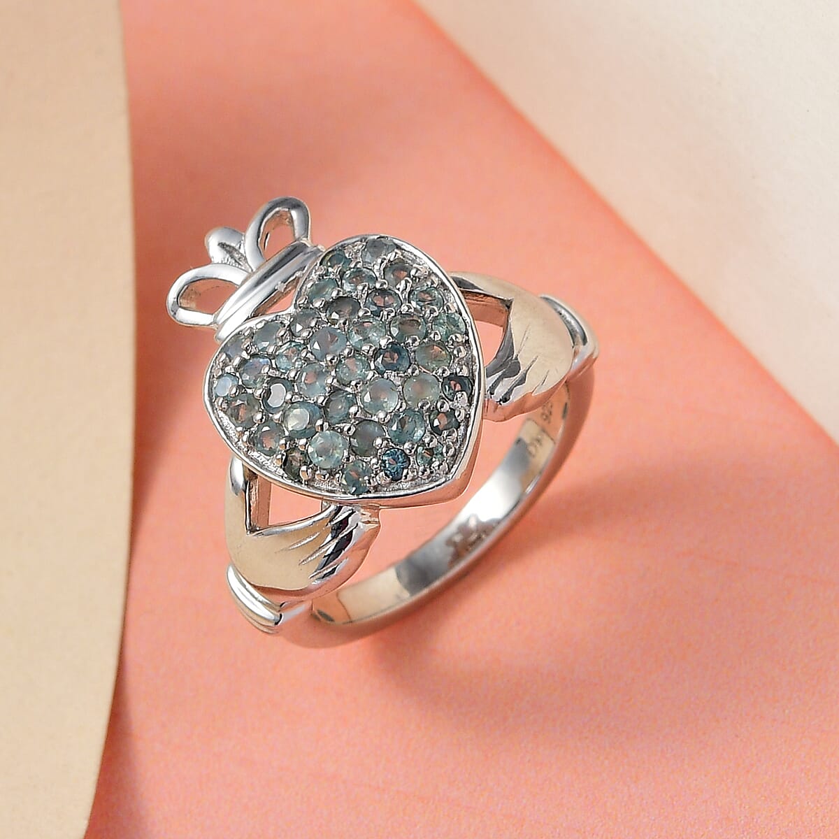 Narsipatnam Alexandrite Claddagh Ring in Platinum Over Sterling Silver (Size 6.0) 0.85 ctw image number 1