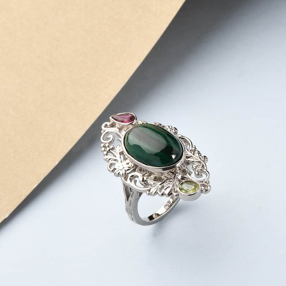 19th Oct One Time Only African Malachite, Peridot, Orissa Rhodolite Garnet Ring in Platinum Over Copper (Size 10.0) 7.75 ctw image number 1