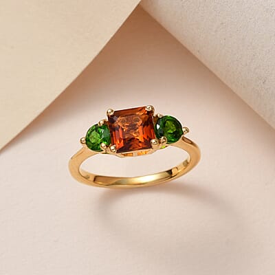 Asscher Cut Brazilian Cherry Citrine and Chrome Diopside1.50 ctw 3 Stone Ring in Vermeil Yellow Gold Over Sterling Silver (Size 10.0)