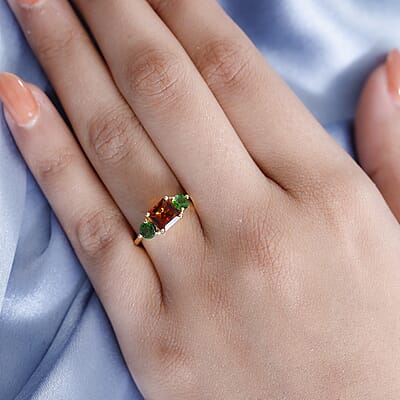 Asscher Cut Brazilian Cherry Citrine and Chrome Diopside1.50 ctw 3 Stone Ring in Vermeil Yellow Gold Over Sterling Silver (Size 10.0)