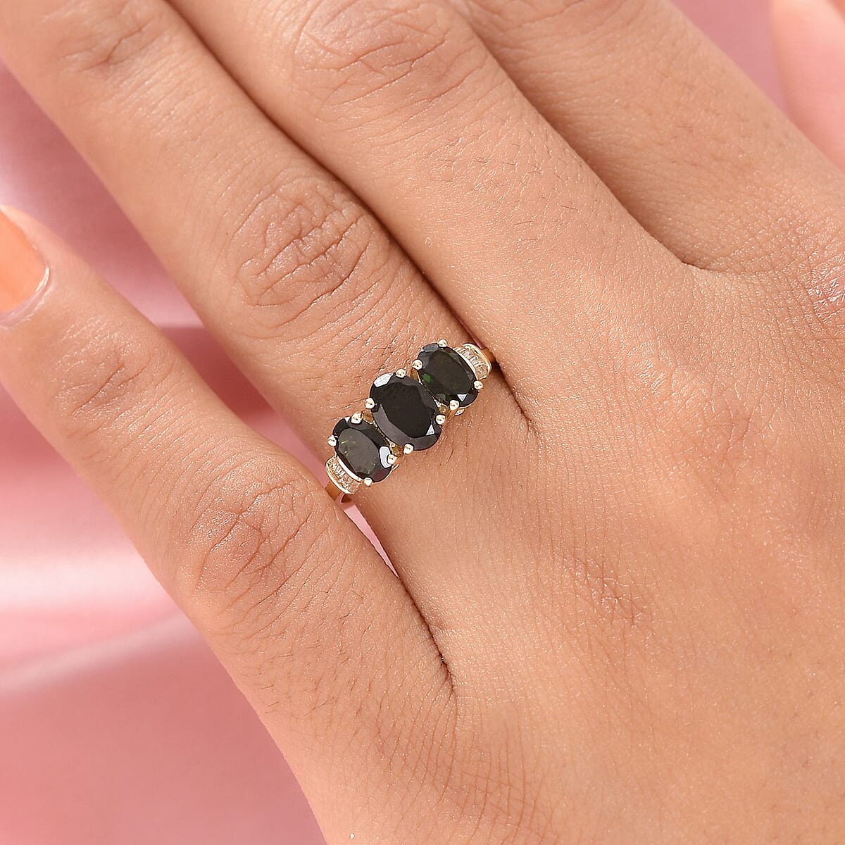 Luxoro 10K Yellow Gold Premium Tanzanian Chrome Tourmaline and Diamond Accent 3 Stone Ring (Size 8.0) 1.60 ctw image number 2