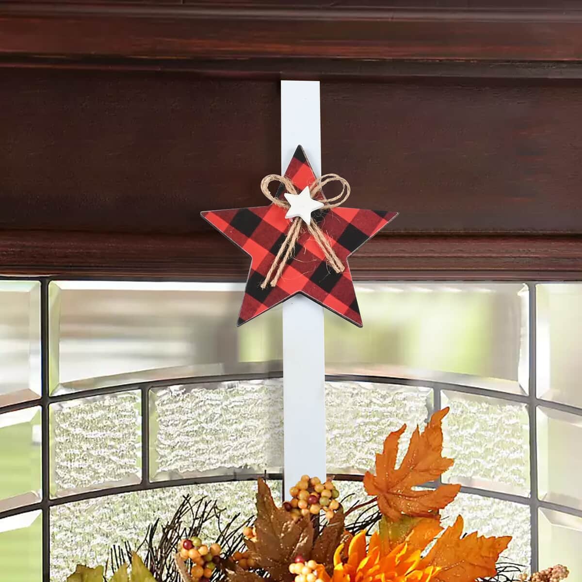 Red and Black Checkered Star Metal Christmas Wreath Hanger (12 Inches) image number 1