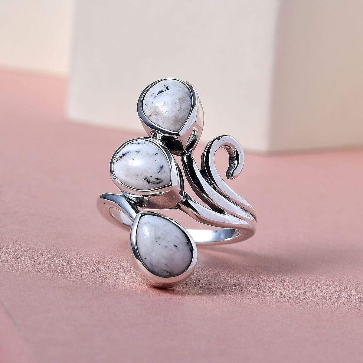 White Buffalo 3 Stone Ring in Sterling Silver (Size 6.0) 3.50 ctw image number 1