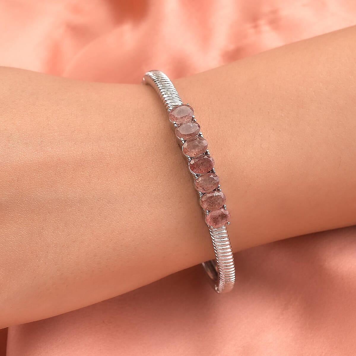 Tanzanian Natronite Bangle Bracelet in Stainless Steel (8.00 In) 5.50 ctw , Tarnish-Free, Waterproof, Sweat Proof Jewelry image number 2