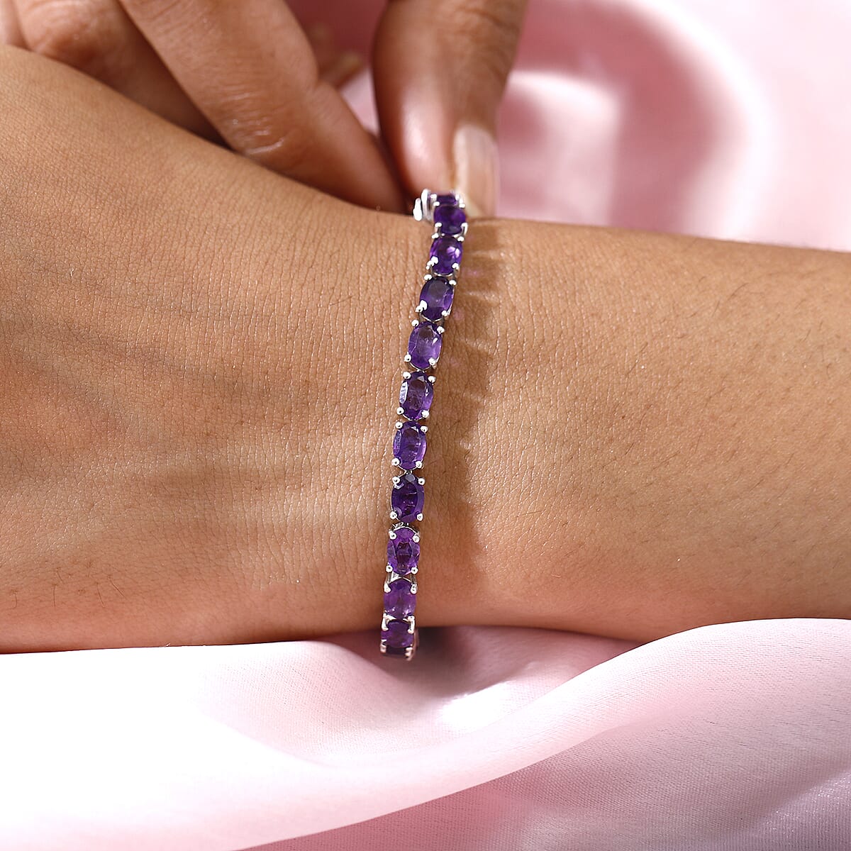 Mozambique Garnet and Simulated Diamond Tennis Bracelet in Platinum Over Sterling Silver (7.25 In) 8.80 Grams 15.85 ctw image number 2