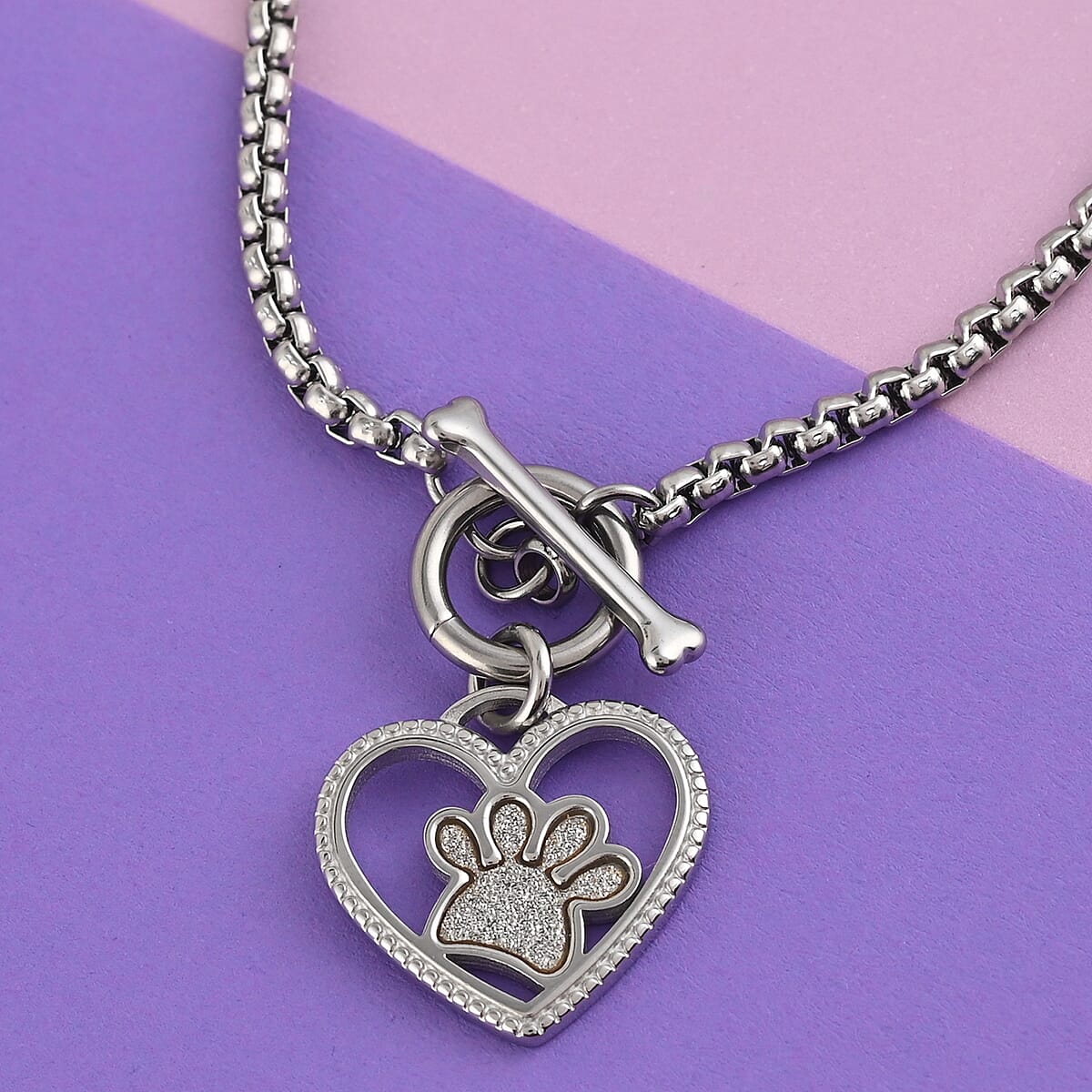 HALLMARK Paw Heart with Silver Glitter Paper Toggle Bracelet in Stainless Steel (7.50 In) image number 1