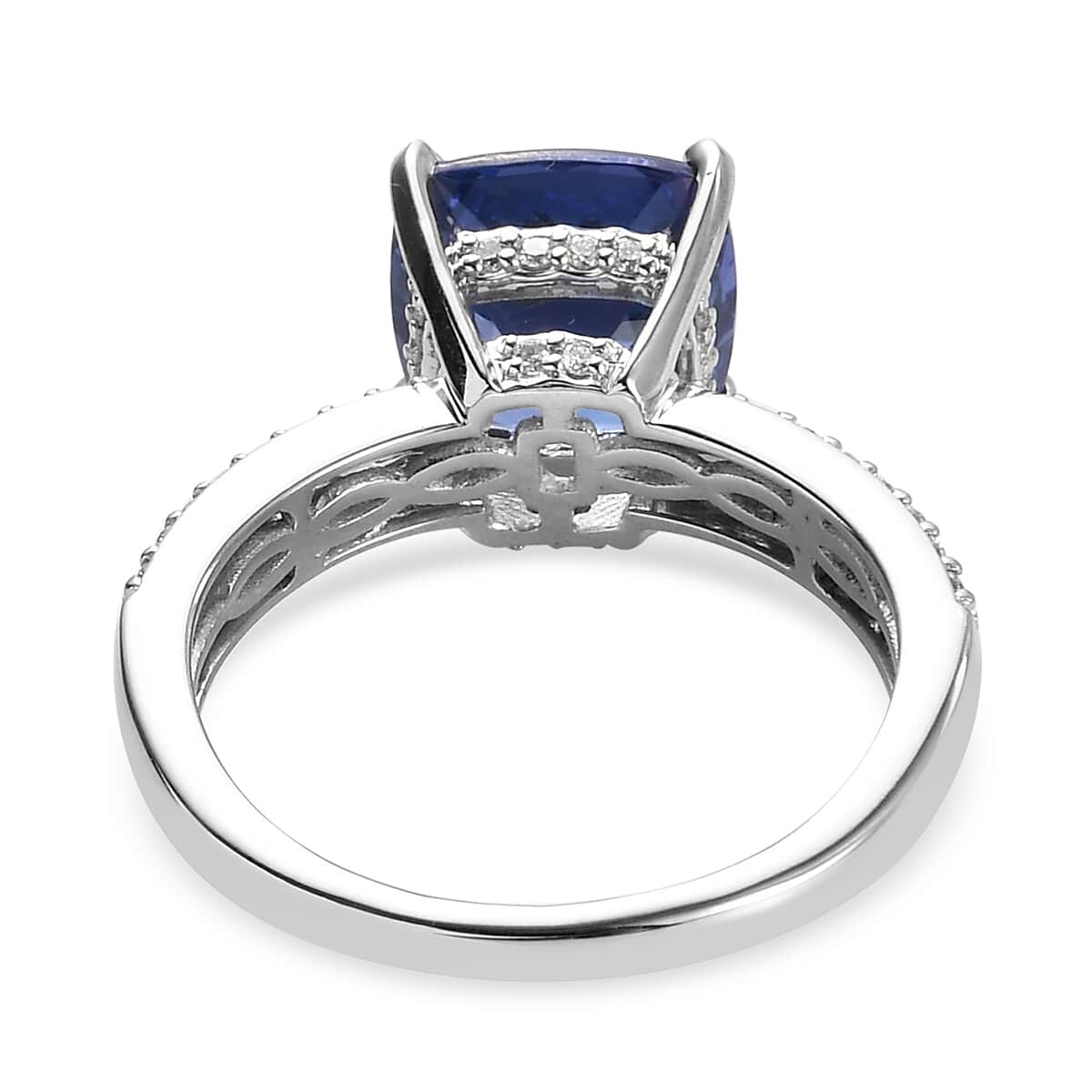 One Of A Kind Iliana 18K White Gold AAA Tanzanite and G-H SI Diamond Ring (Size 7.0) 4.35 Grams 4.20 ctw image number 4