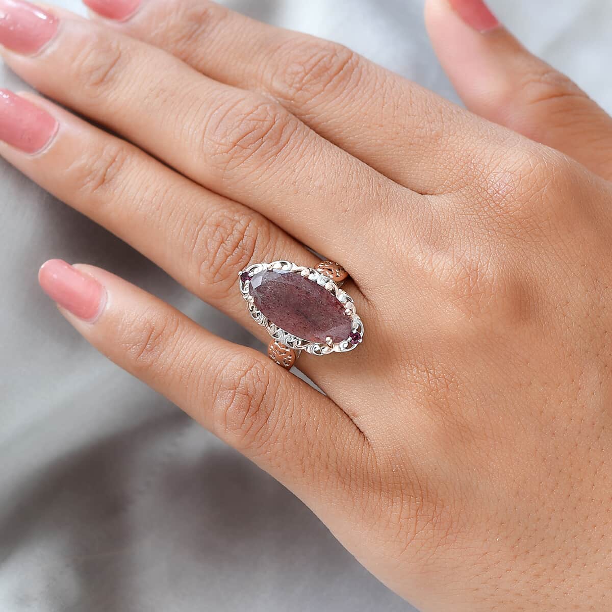 Natural Tanzanian Natronite and Orissa Rhodolite Garnet Ring in Vermeil Rose Gold and Platinum Over Sterling Silver (Size 6.0) 6.00 ctw image number 2