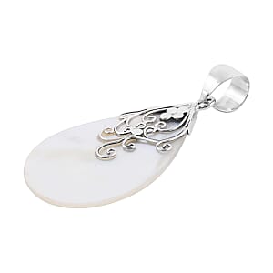 Mother Of Pearl Pendant in Sterling Silver