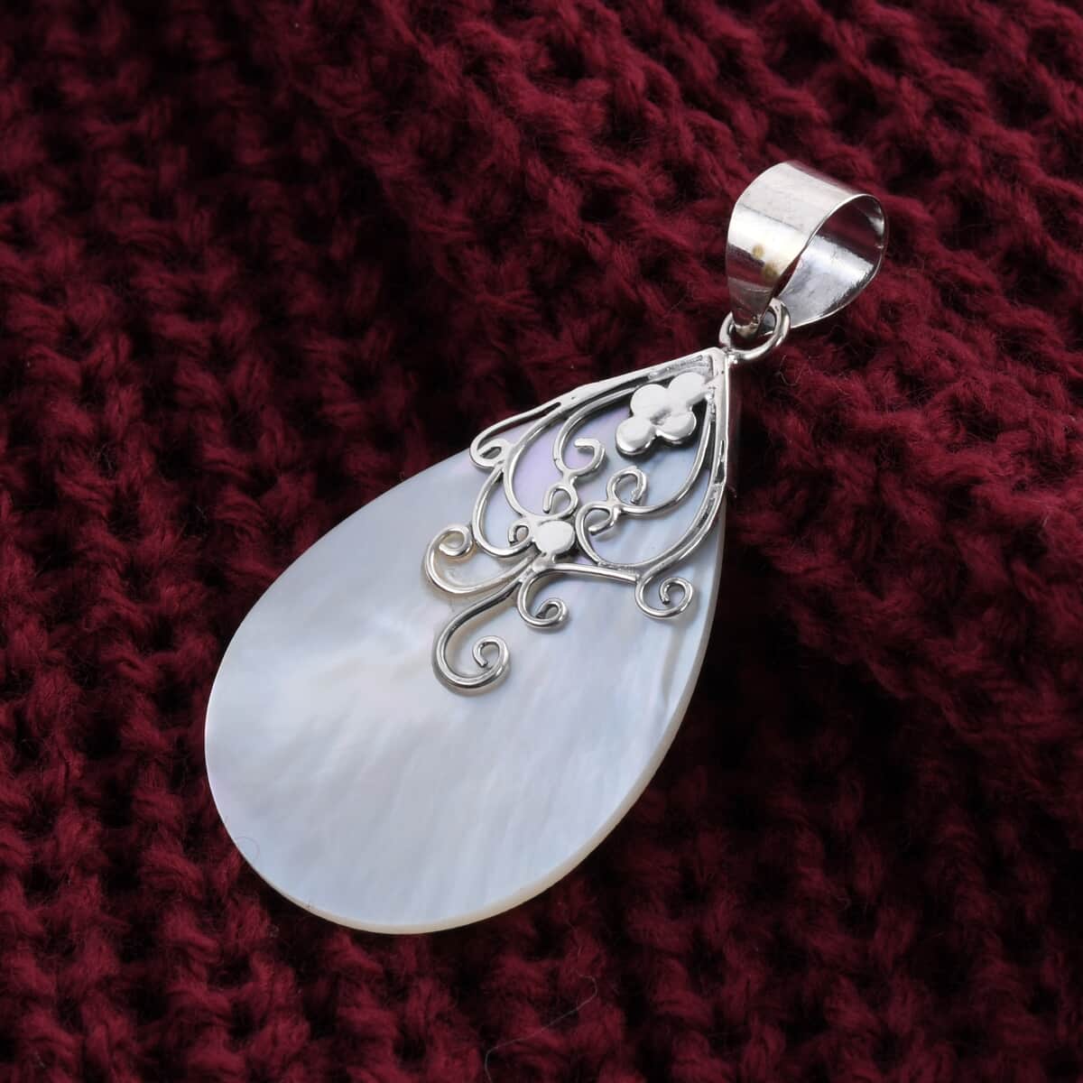 Mother Of Pearl Pendant in Sterling Silver image number 5