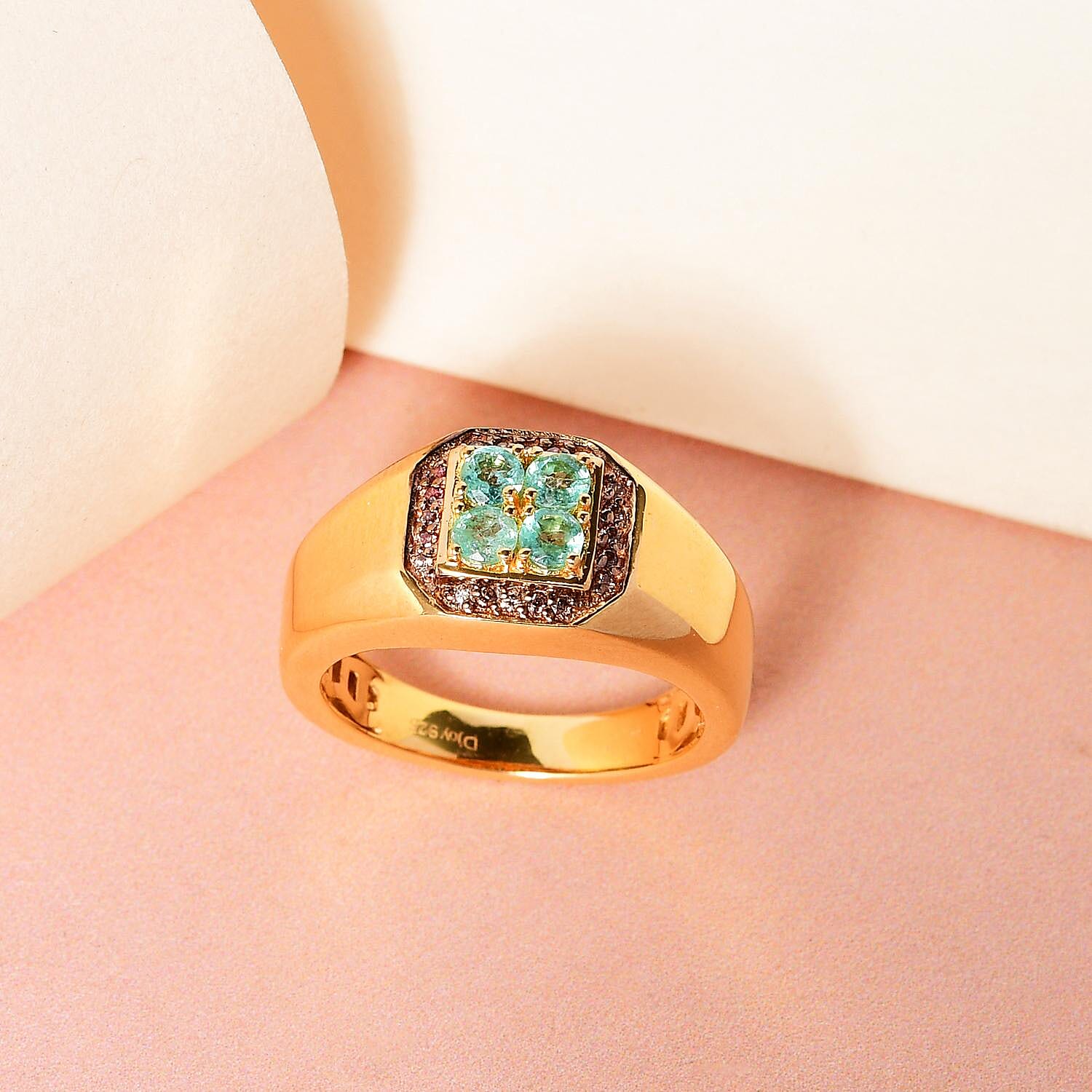 カルメン　グリーン Exclusive Green Emerald 238 Cts Round Shape Beaded Wonderful
