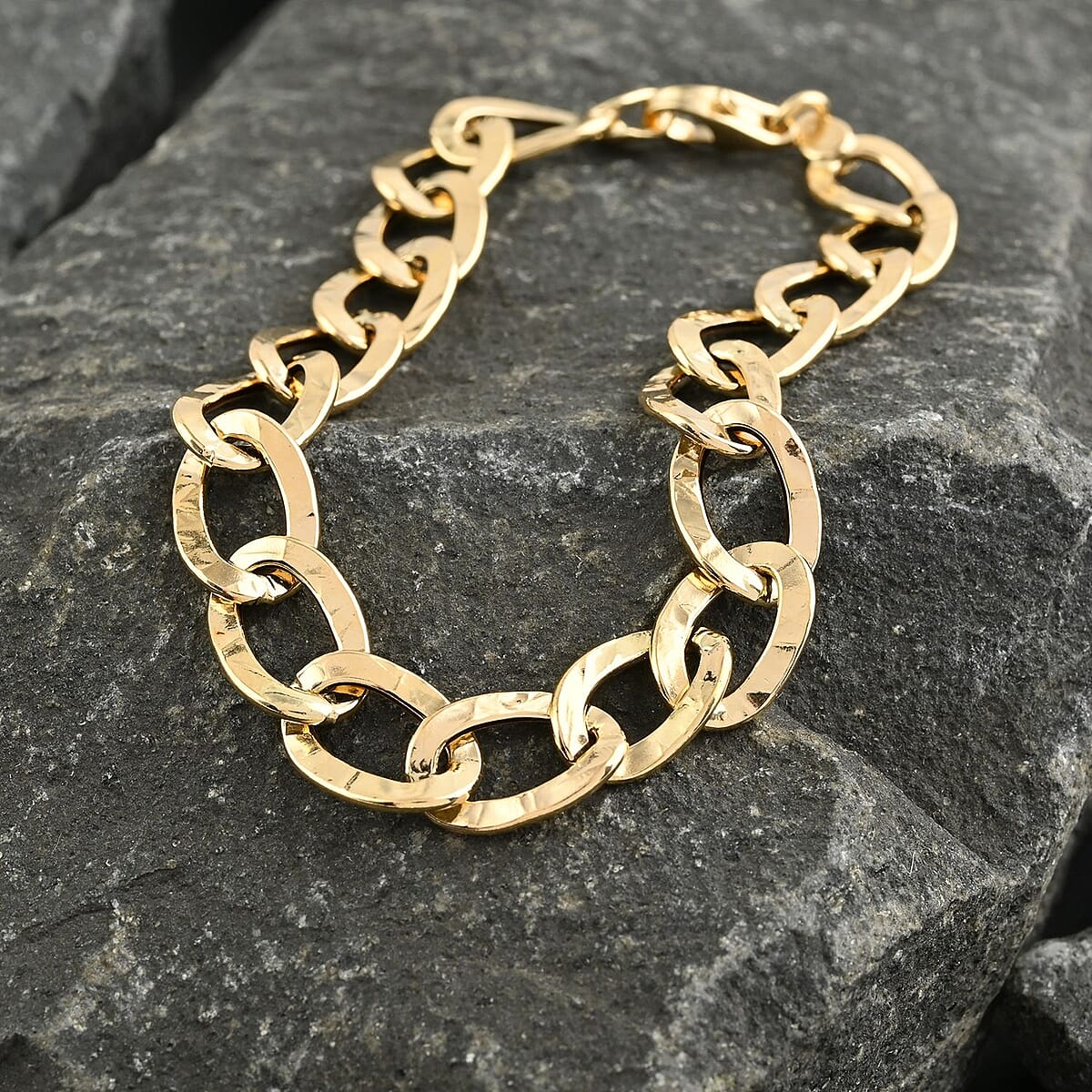 Maestro Gold Collection Italian 18K Yellow Gold Antico Oro Hammered Bold Curb Bracelet (8.00 In) 4.67 Grams image number 1