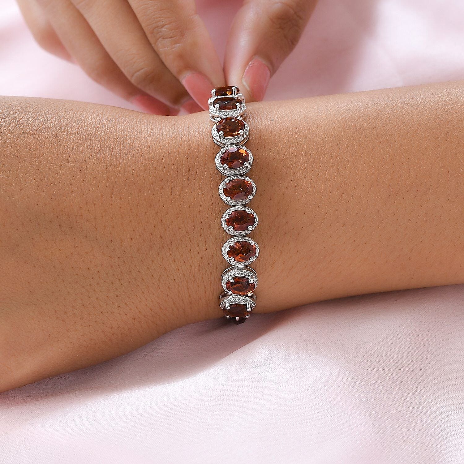 Default Title - Product card gallery slide 3 (10144725631259)