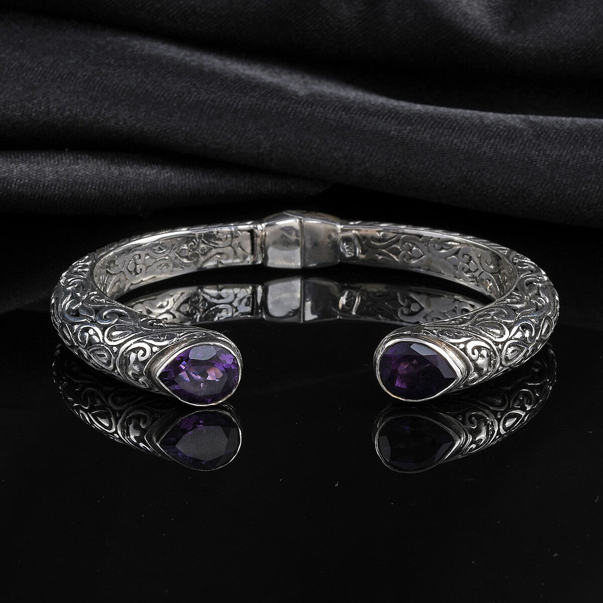 Bali Legacy Amethyst Cuff Bracelet in Sterling Silver (6.50 In) 6.10 ctw image number 1