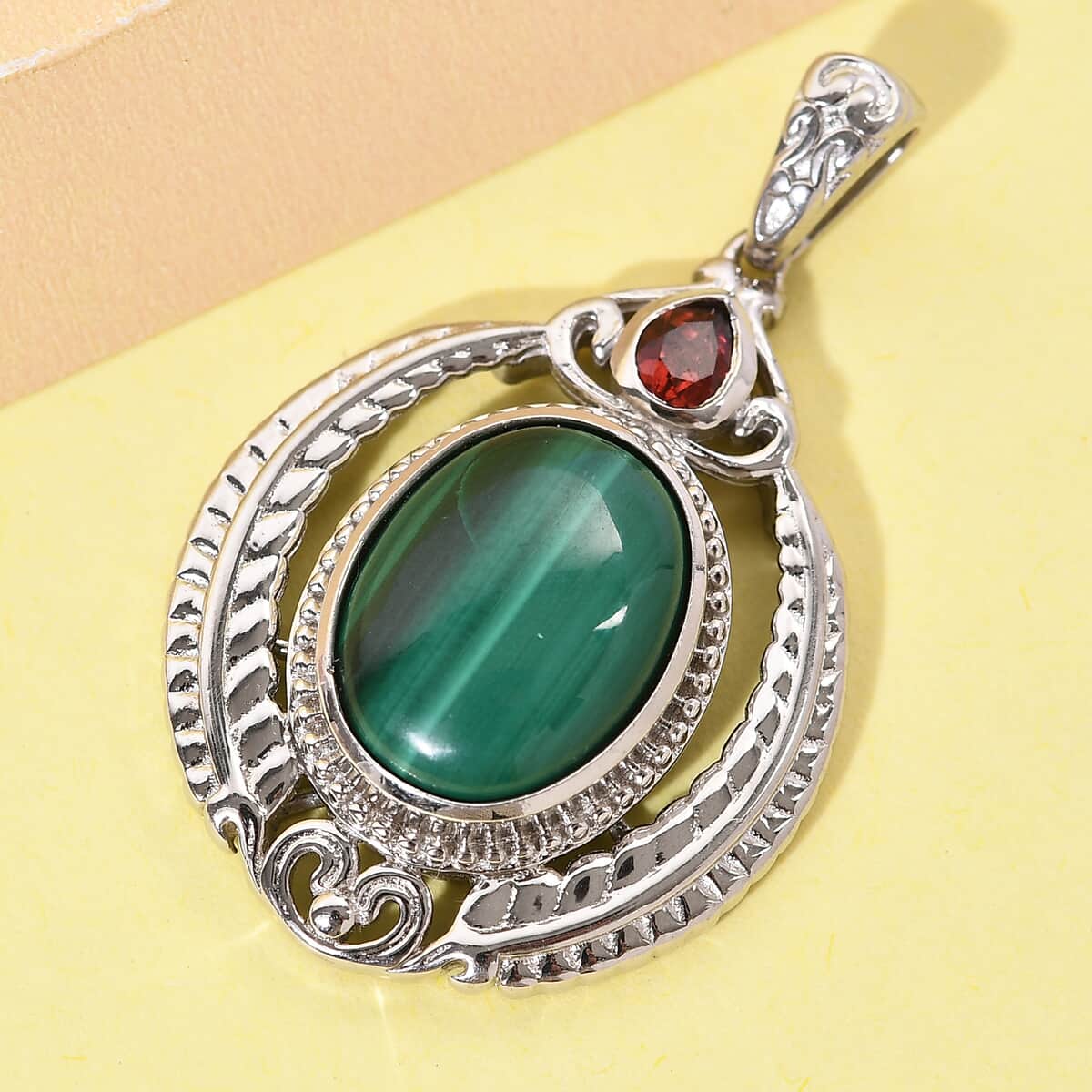 African Malachite and Mozambique Garnet Fancy Pendant in Platinum Over Copper with Magnet 11.85 ctw image number 1