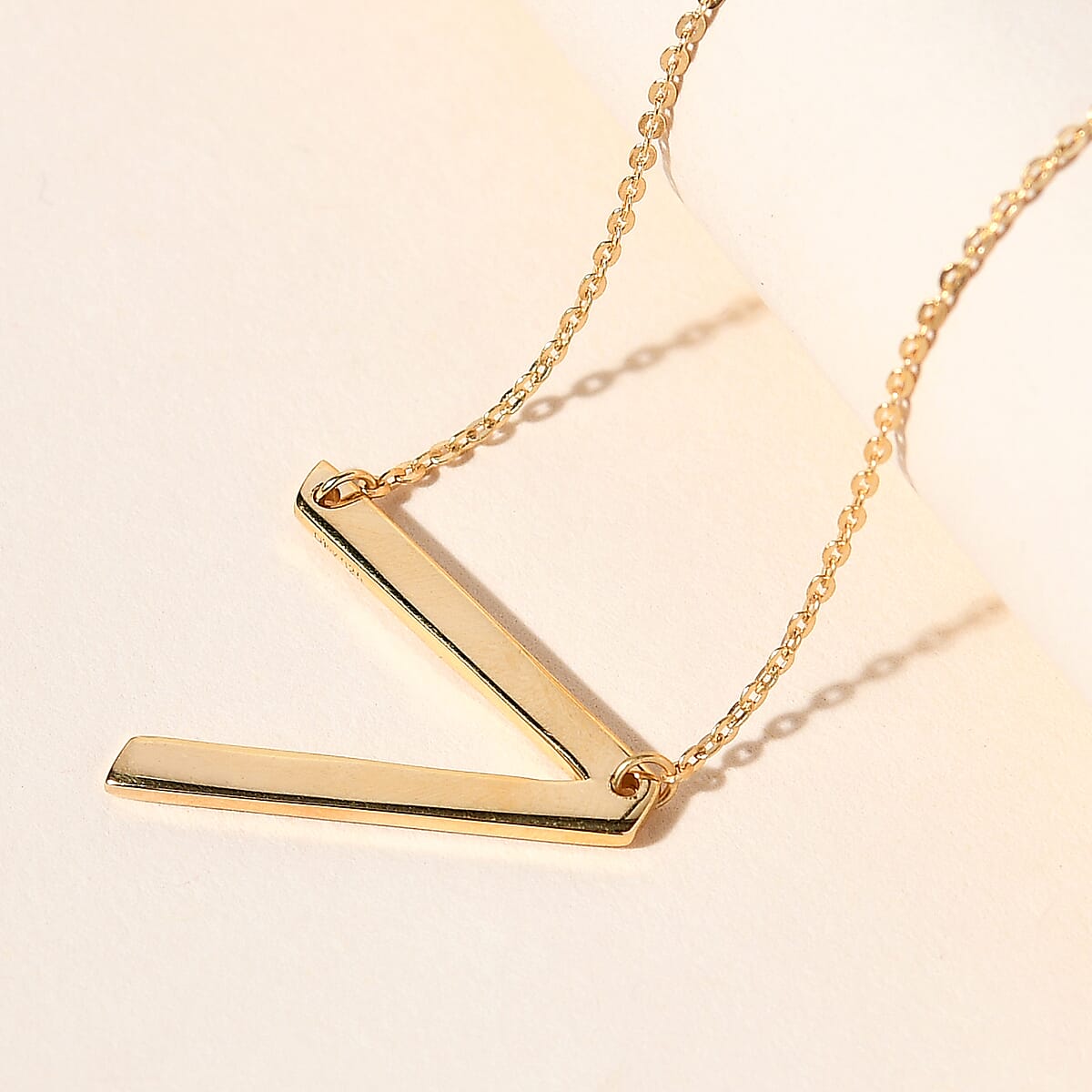 Lolos Exclusive Pick's Vermeil Yellow Gold Over Sterling Silver Initial V Necklace 18 Inches 3.75 Grams image number 1