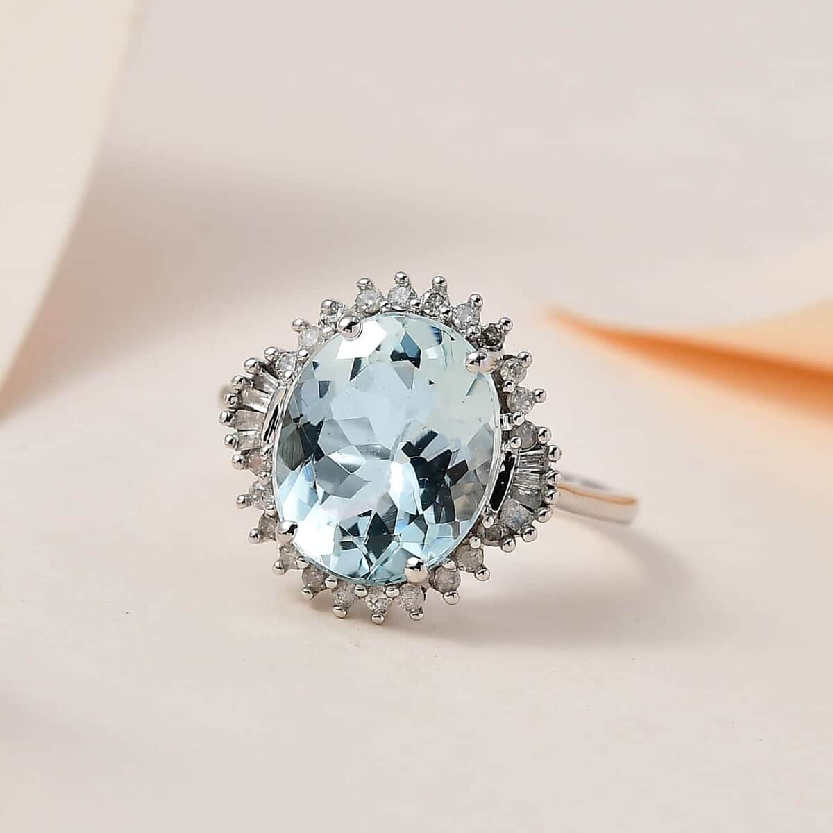 Luxoro 10K White Gold Premium Mangoro Aquamarine and Diamond Halo Ring (Size 10.0) 4.40 ctw image number 1