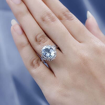 Luxoro 10K White Gold Premium Mangoro Aquamarine and Diamond Halo Ring (Size 10.0) 4.40 ctw