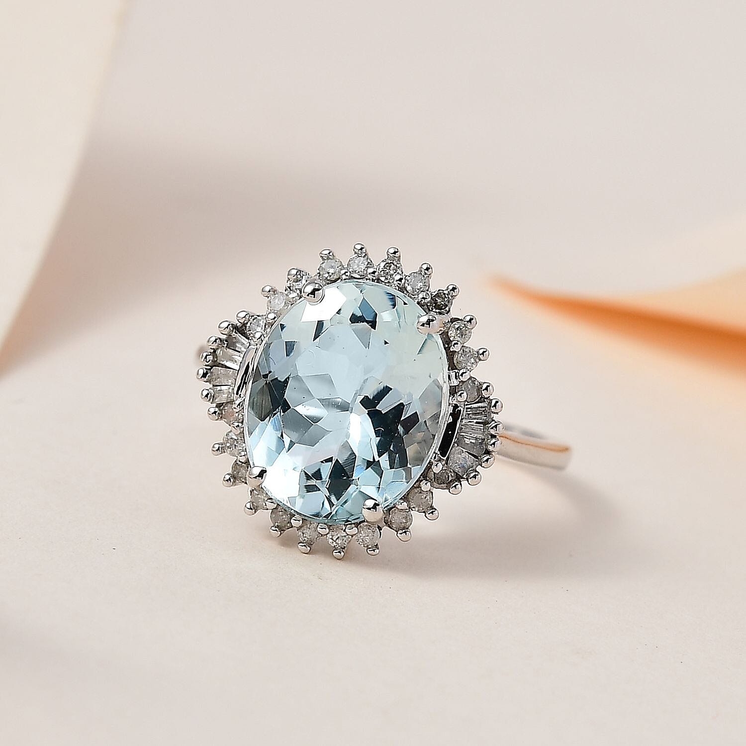 Luxoro 10K White Gold Premium Mangoro Aquamarine and Diamond Halo Ring (Size 8.0) 4.40 ctw