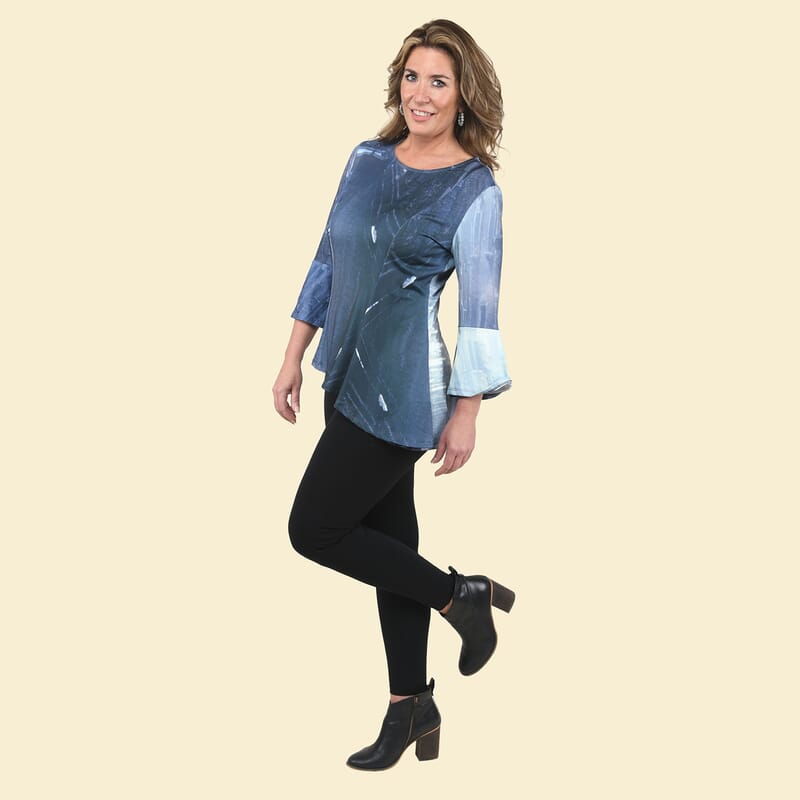 Tamsy Gray Abstract Linear Bell-Sleeve Asymmetrical Top - Medium