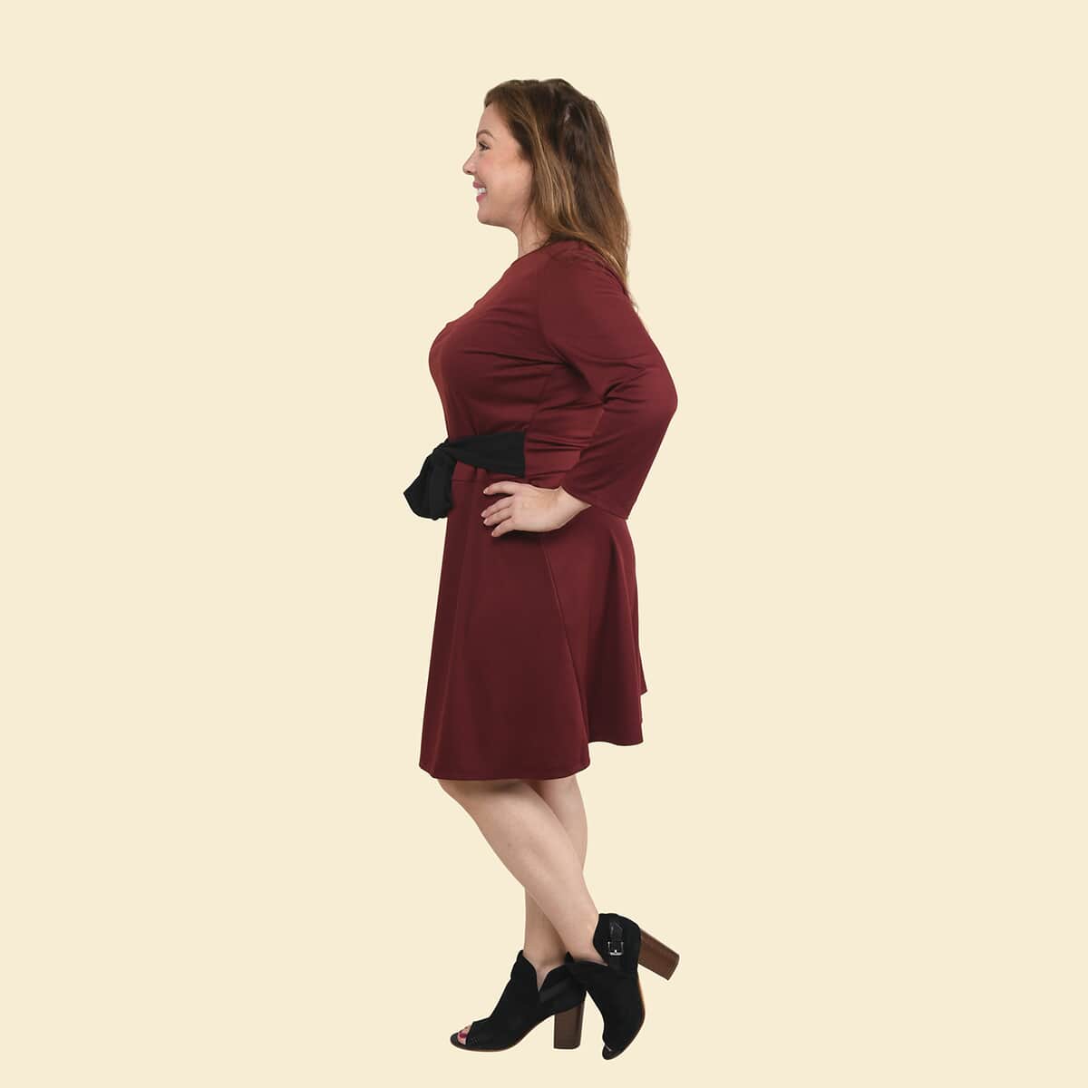 Tamsy Burgundy Solid Midi Drop-waist Long Sleeve Dress - Large image number 2