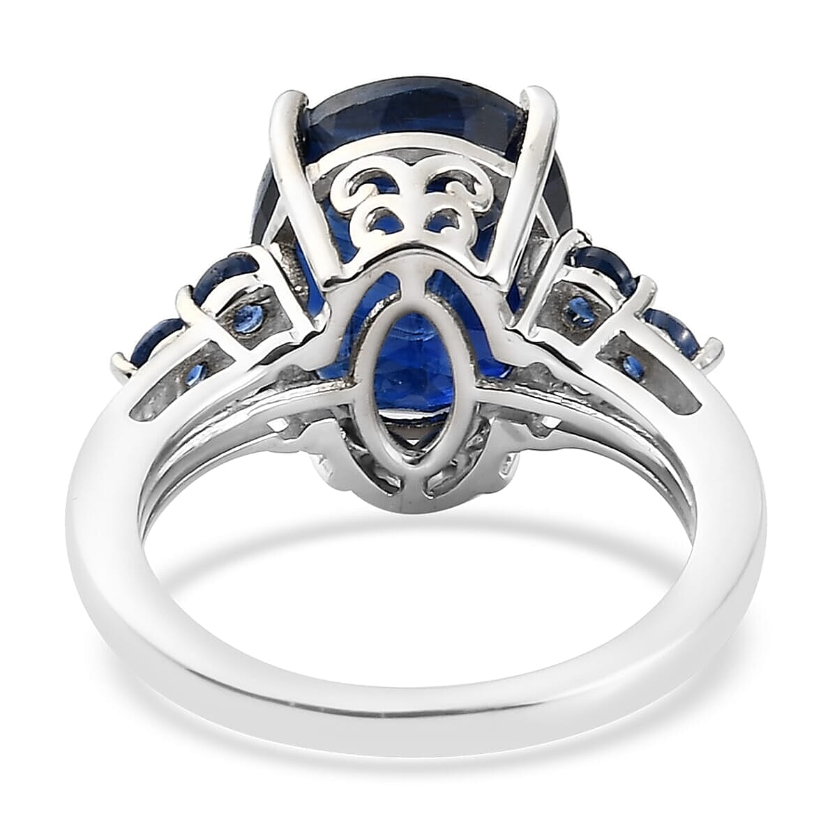 Kashmir Kyanite (Ovl 12x10) Ring in Platinum Over Sterling Silver (Size 10.0) 6.75 ctw