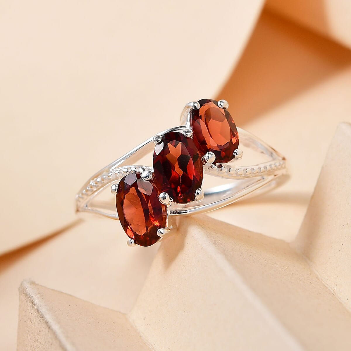 Mozambique Garnet 3 Stone Ring in Sterling Silver (Size 10.0) 1.70 ctw image number 1