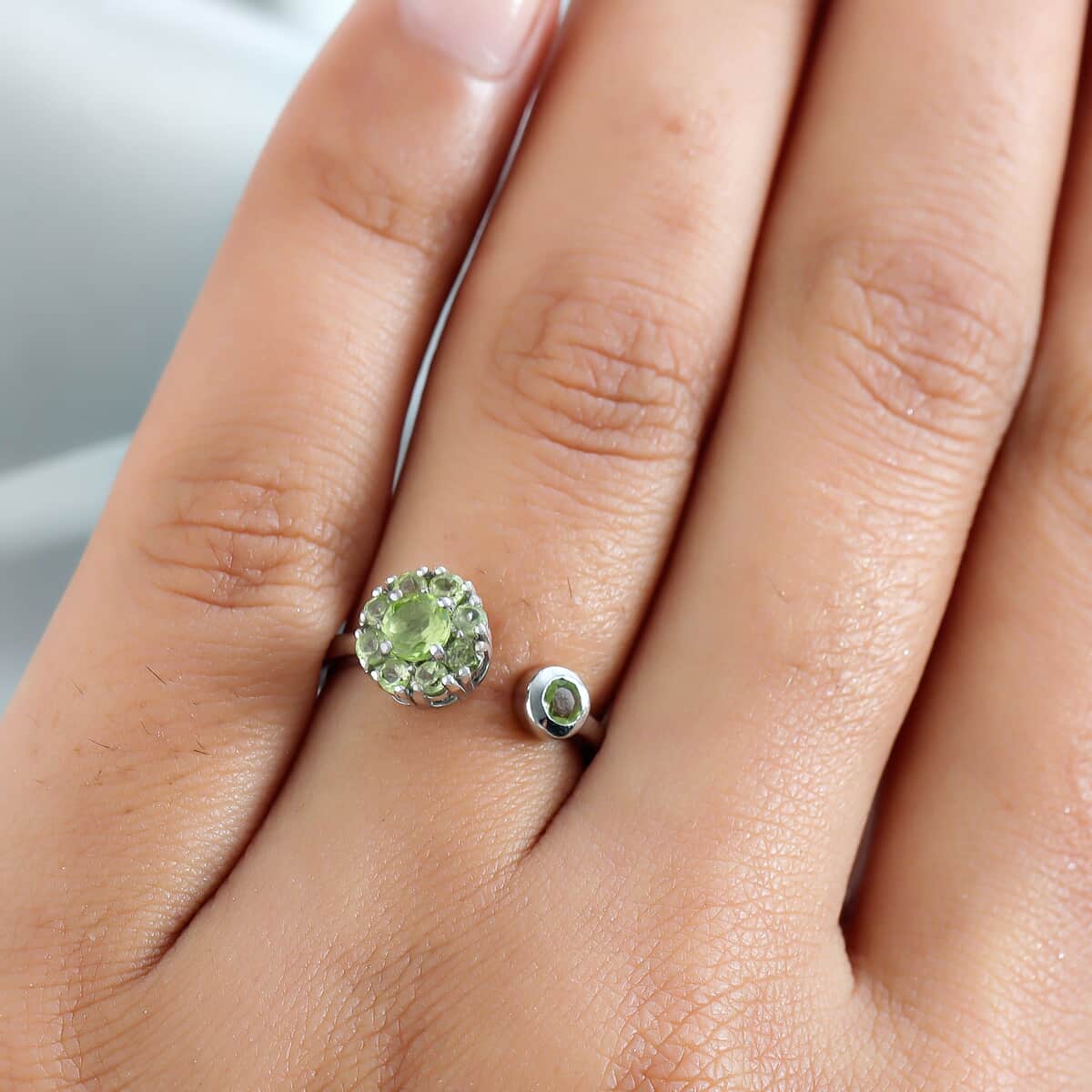 Peridot August Birthstone Anxiety Spinner Openable Band Adjustable Ring in Platinum Over Sterling Silver (Size 7.0) 0.75 ctw image number 4