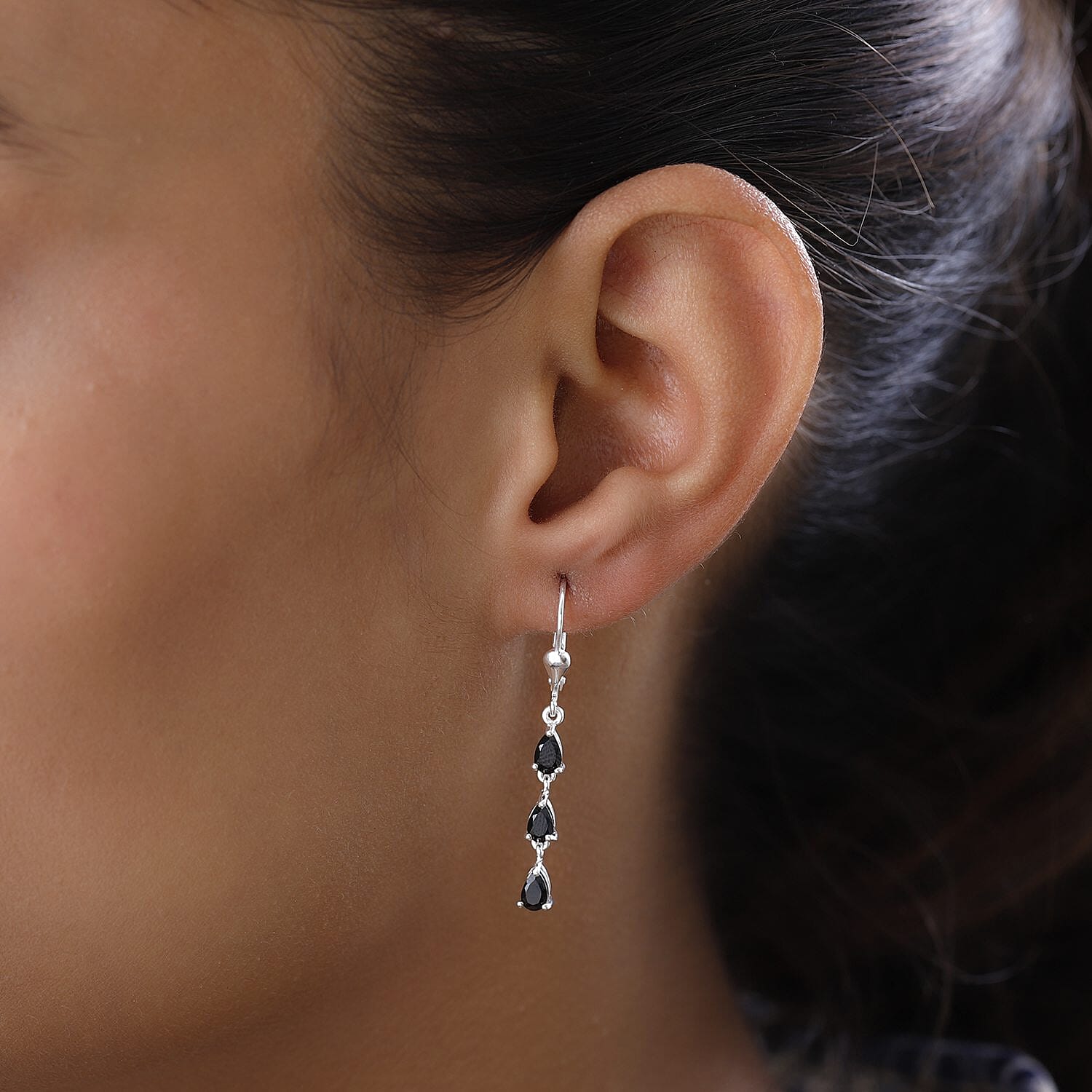 Thai Black Spinel - Product card gallery slide 3 (10144725074203)