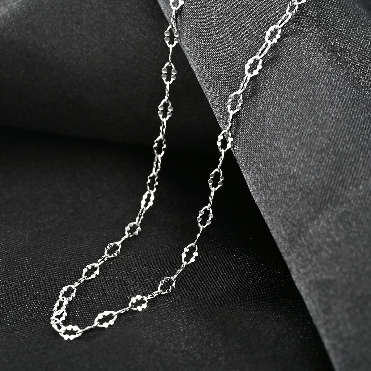 Italian Sterling Silver 2.5mm Oval Daisy Necklace 24 Inches 2.70 Grams image number 1