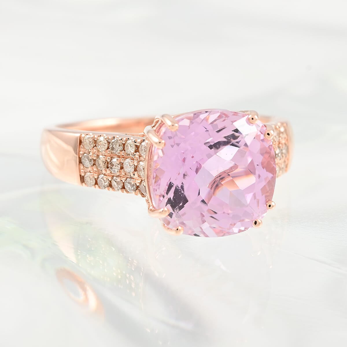 Certified & Appraised Luxoro AAA Martha Rocha Kunzite and G-H I1 Diamond 5.70 ctw Ring in 14K Rose Gold (Size 9.0) 3.45 Grams image number 1