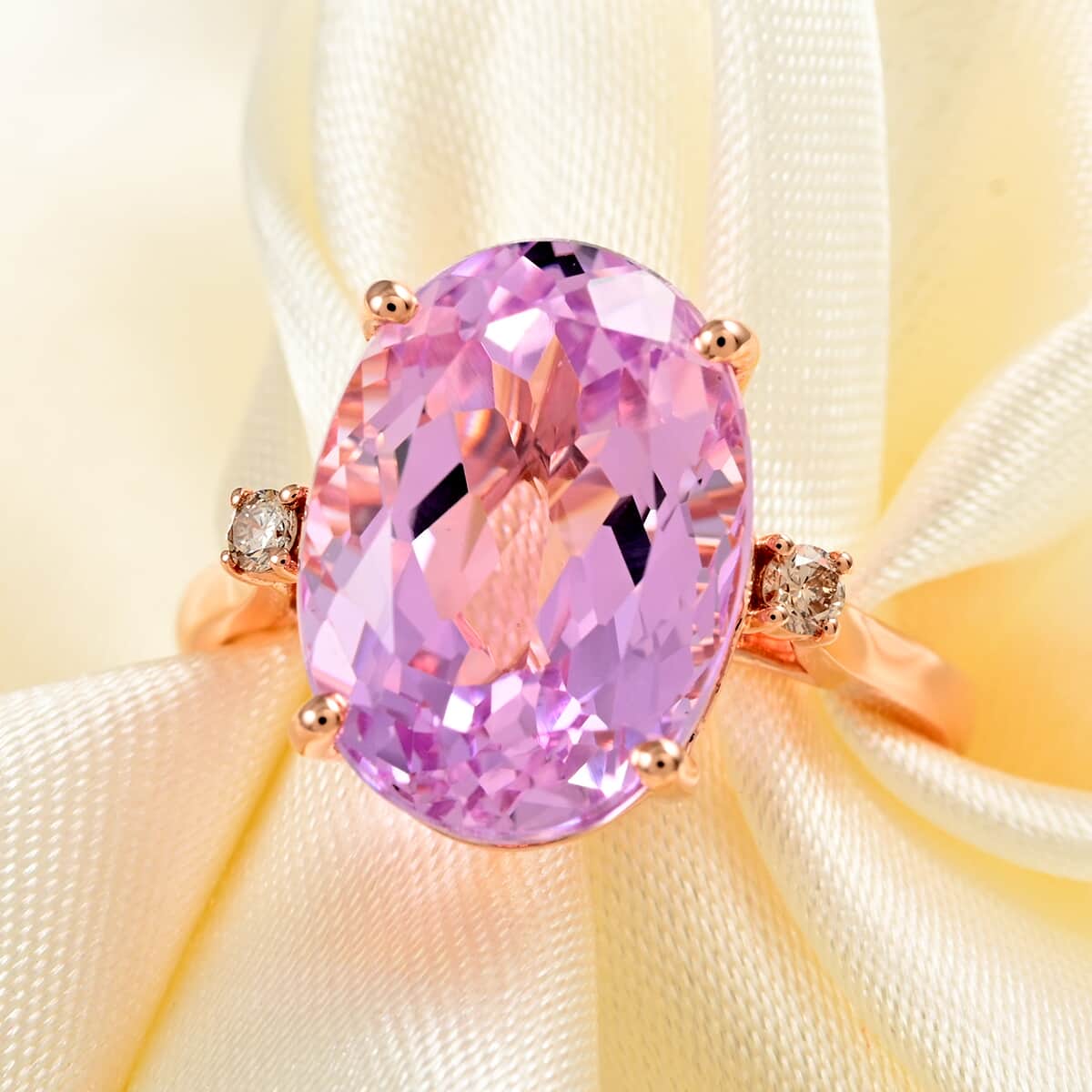 Certified & Appraised Luxoro 14K Rose Gold AAA Martha Rocha Kunzite and G-H I1 Diamond Ring (Size 8.0) 8.00 ctw image number 1