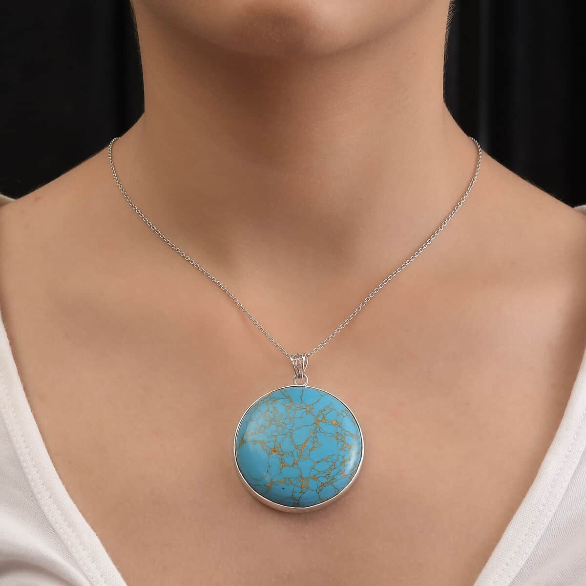 Artisan Crafted Mojave Blue Turquoise Round Pendant in Sterling Silver 97.00 ctw image number 2