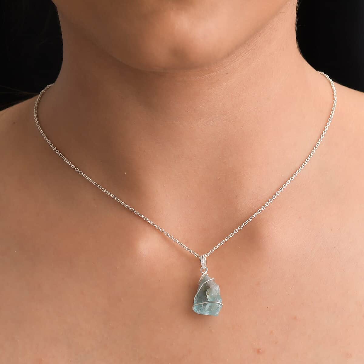 Doorbuster Artisan Crafted Rough Cut Pariaba Apatite Pendant in Sterling Silver 10.00 ctw image number 2