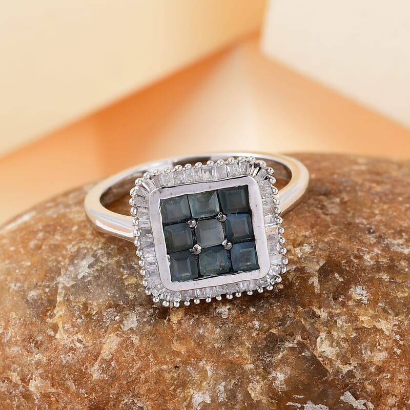 Narsipatnam Alexandrite, Diamond Ring in Platinum Over Sterling Silver (Size 7.0) 1.30 ctw
