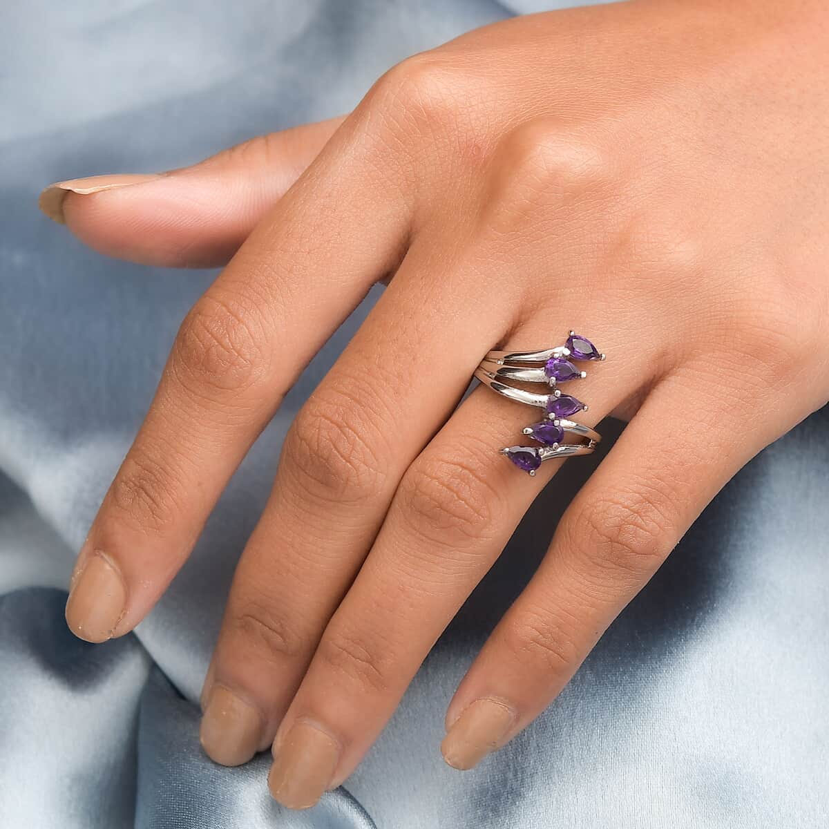 Amethyst 5 Stone Ring in Stainless Steel (Size 5.0) 1.00 ctw image number 2