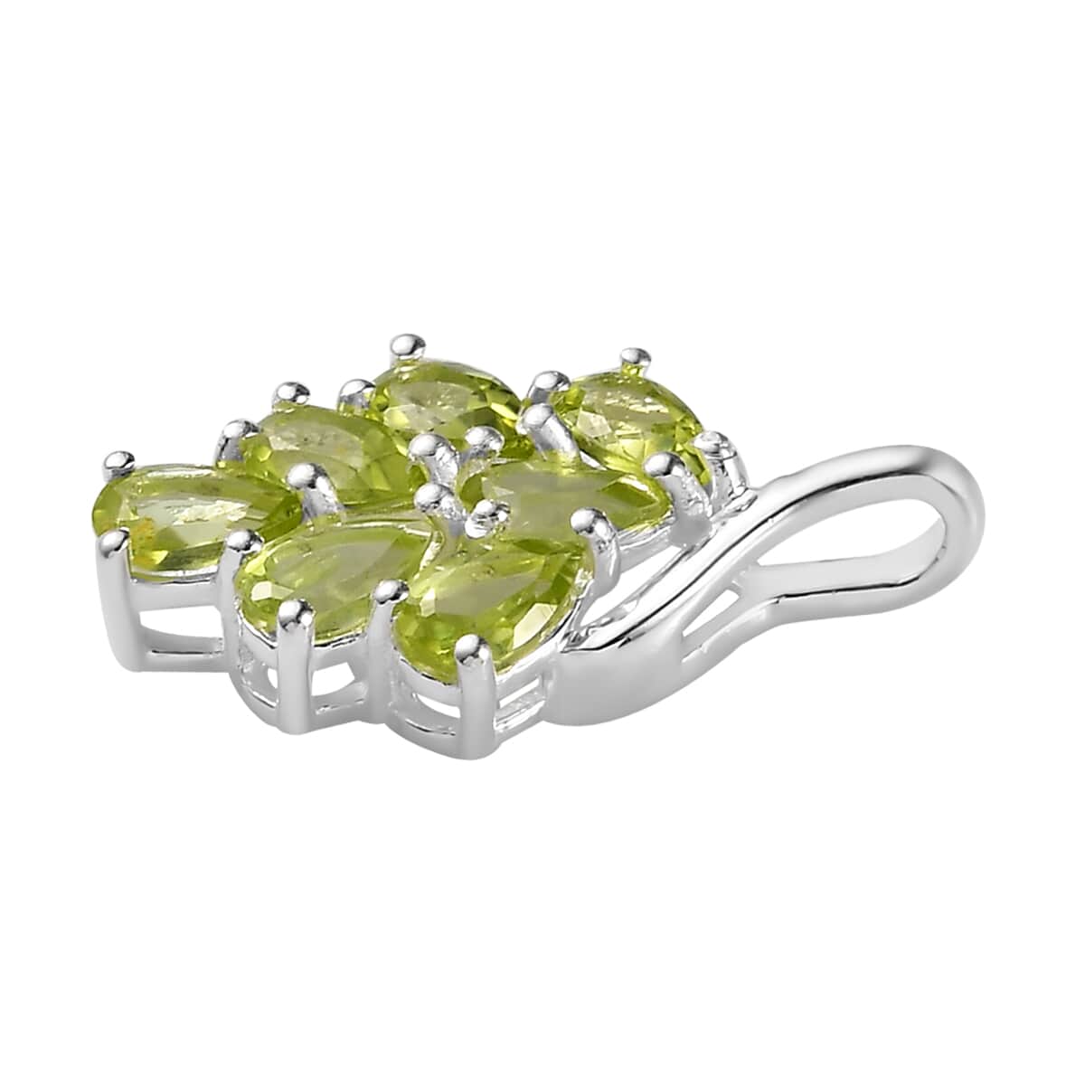 Peridot Pendant in Sterling Silver 1.65 ctw image number 3