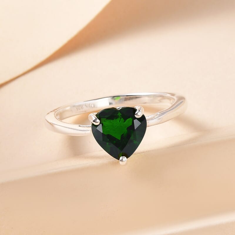 Natural Chrome Diopside Heart Ring in Sterling Silver (Size 10.0) 1.35 ctw