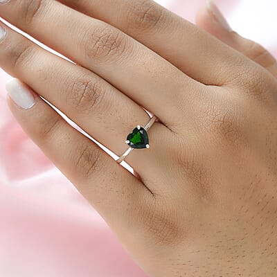 Natural Chrome Diopside Heart Ring in Sterling Silver (Size 10.0) 1.35 ctw