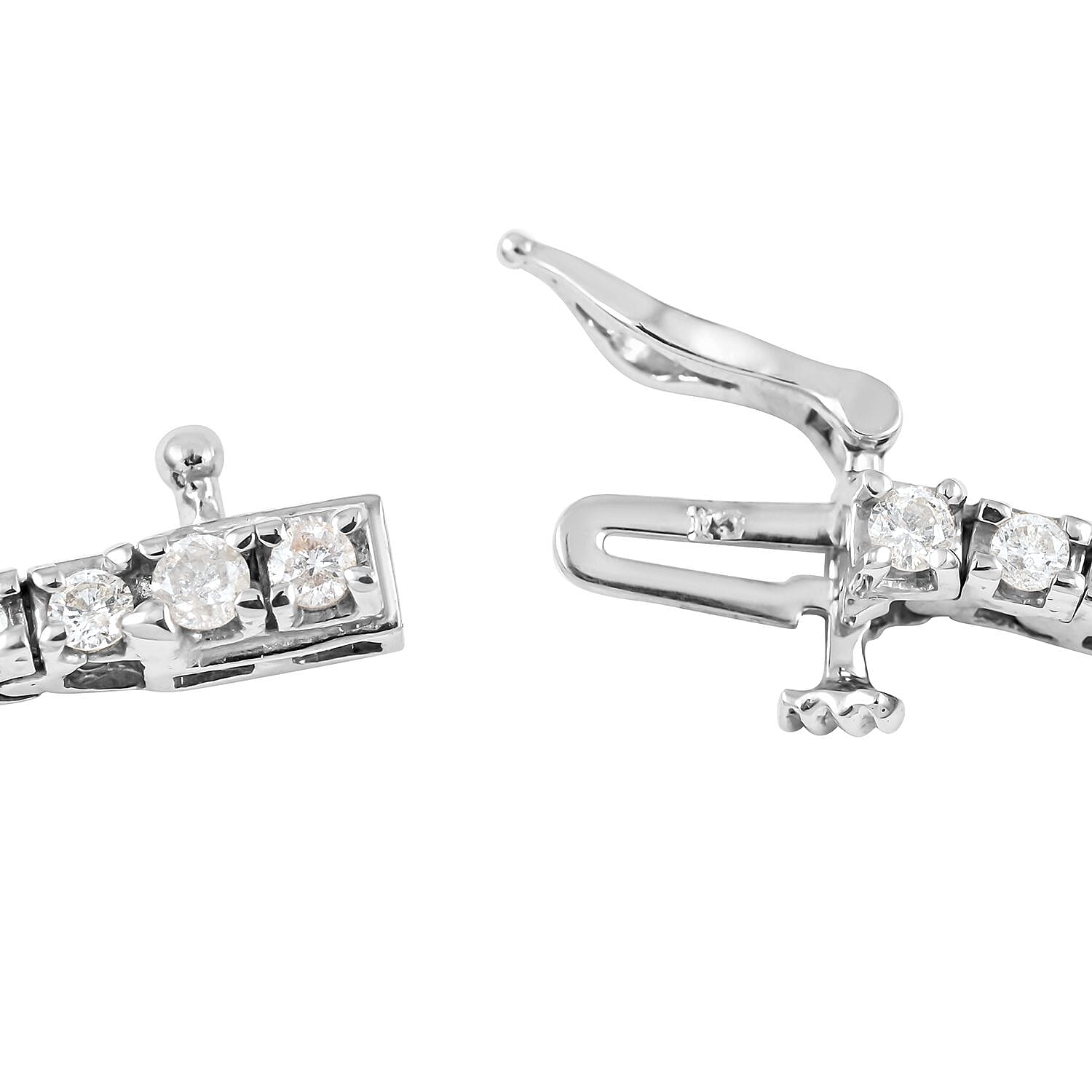NY Closeout 14K White Gold Diamond Classic Tennis Bracelet (7.00 In) 8.90 Grams 2.00 ctw
