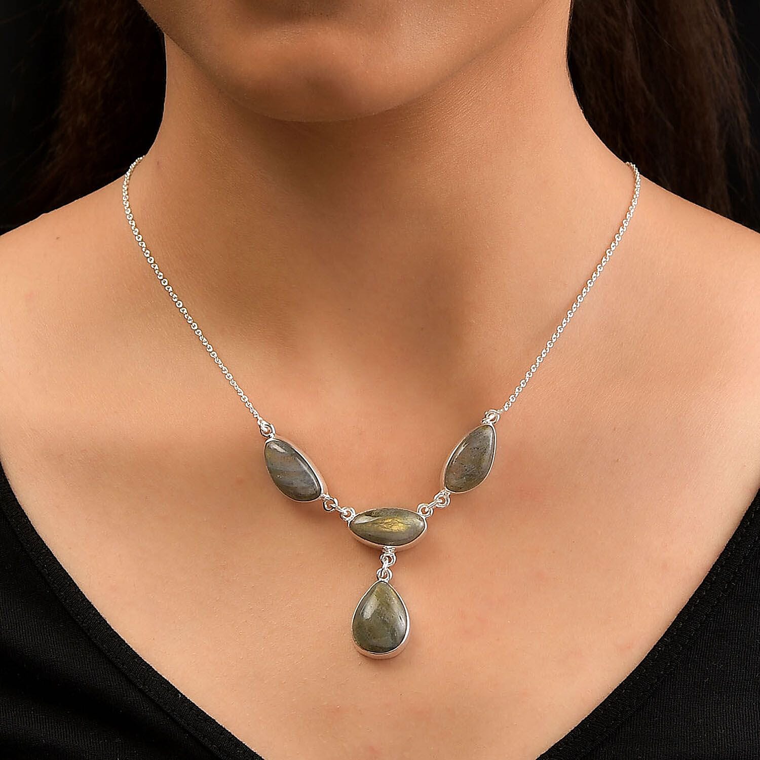 Artisan Crafted Madagascar Fire Labradorite Necklace 18 Inches in Sterling Silver 34.65 ctw