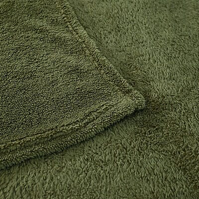 Olive Stock solid sherpa throw