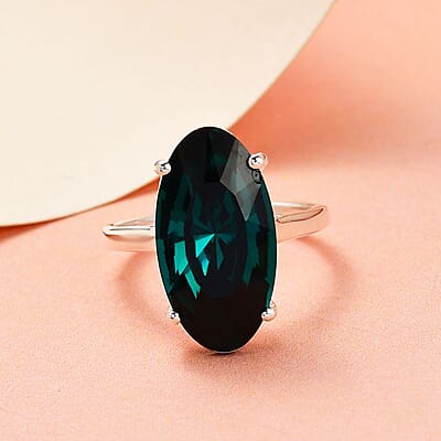 Emerald Crystal Solitaire Ring in Sterling Silver (Size 10.0)