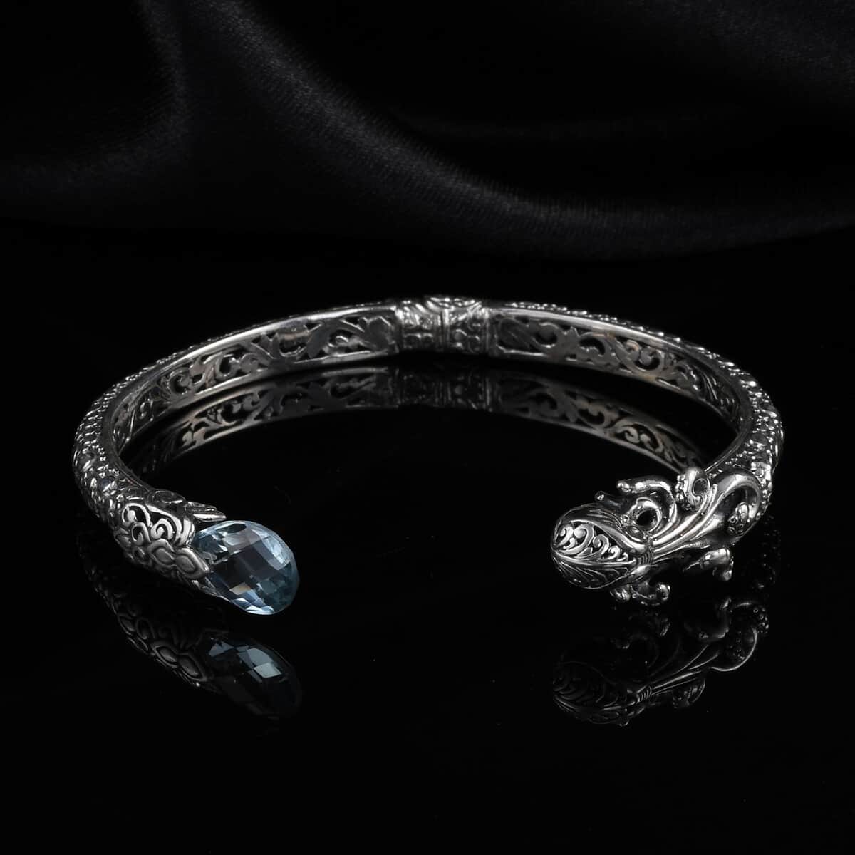 Bali Legacy Briolette Cut Sky Blue Topaz Octopus Cuff Bracelet in Sterling Silver (7.5 In) 7.00 ctw image number 1