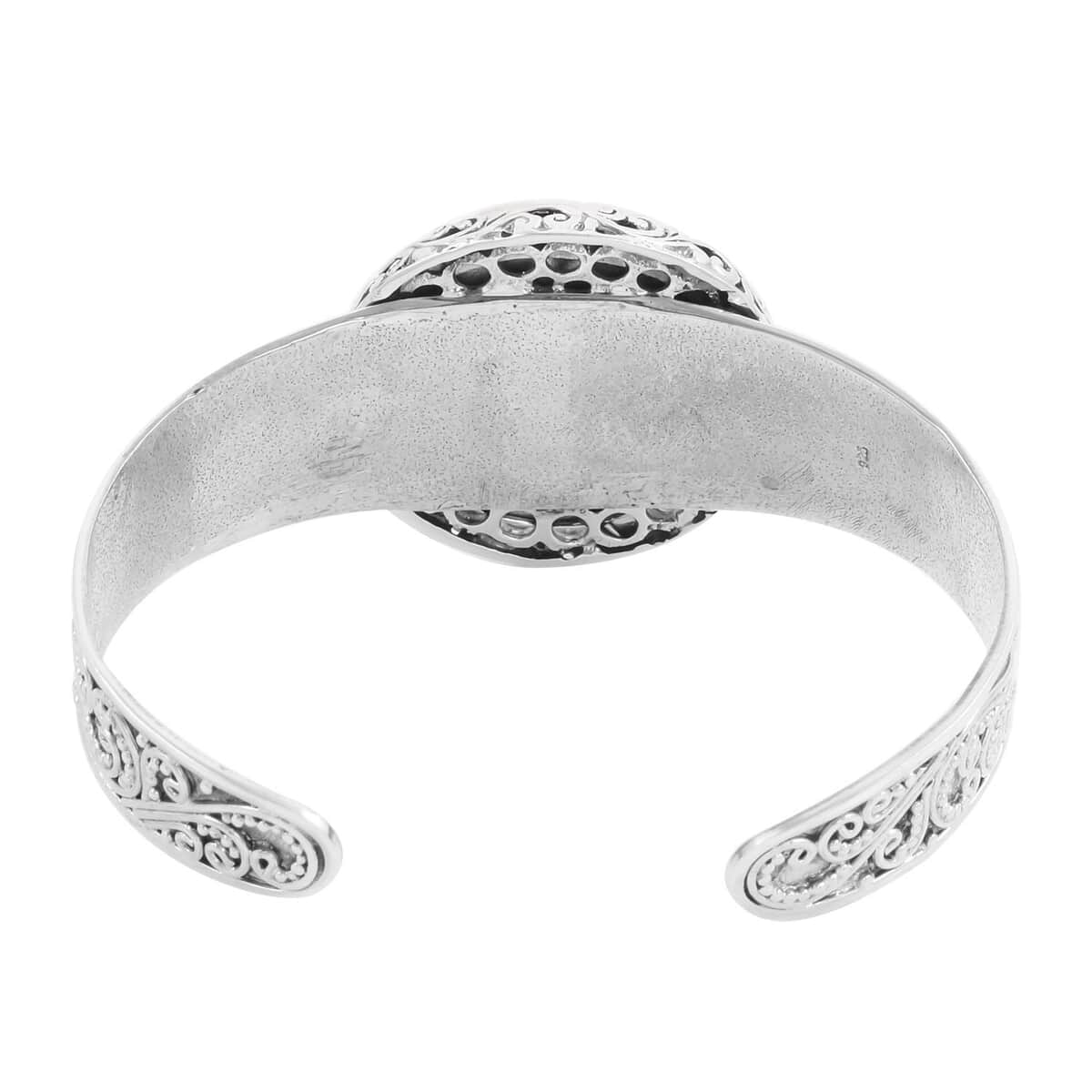 Bali Goddess Carved Bone Cuff Bracelet in Sterling Silver (7.50 In) image number 4