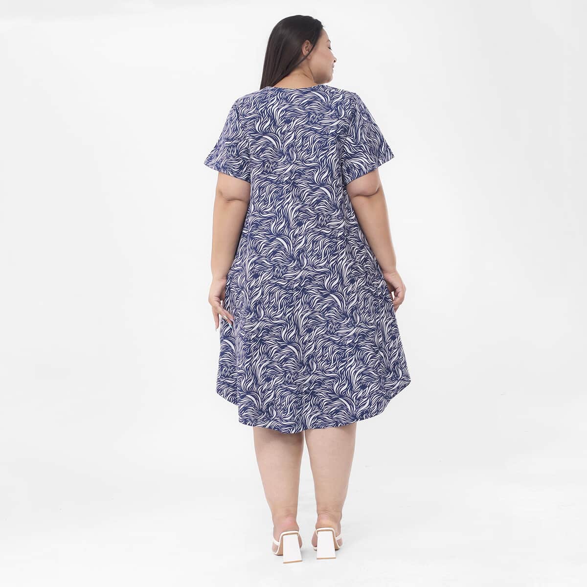 Tamsy Navy Floral Reversible Dress - One Size Plus image number 1