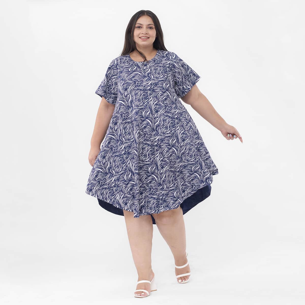 Tamsy Navy Floral Reversible Dress - One Size Plus image number 2