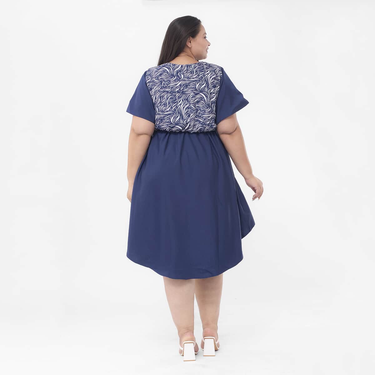 Tamsy Navy Floral Reversible Dress - One Size Plus image number 4